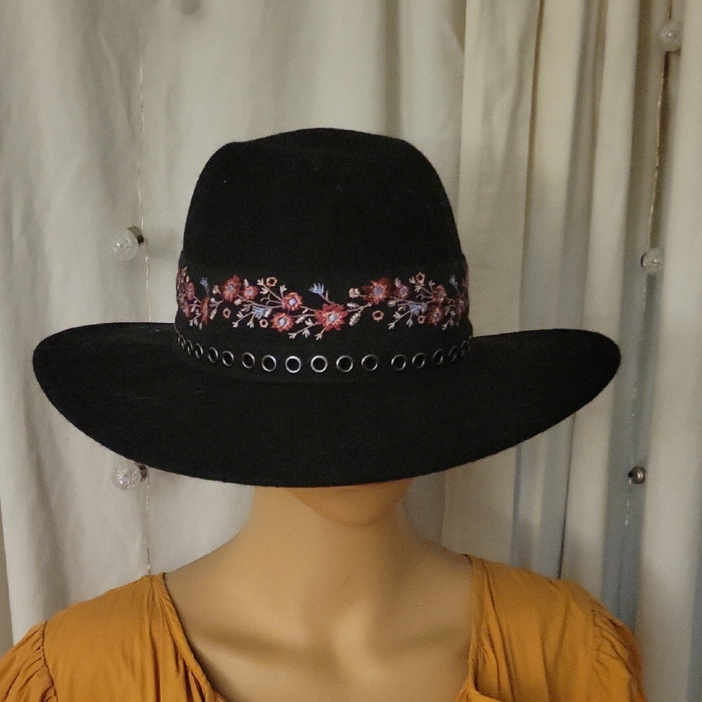 Women's American Eagle Hat